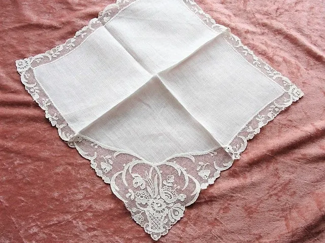 Antique 1900s Heirloom Lace Edged Handkerchief, Vintage Hanky, Bridal Hankie, Special Wedding,Lace Hankies, Collectible Wedding Hankies