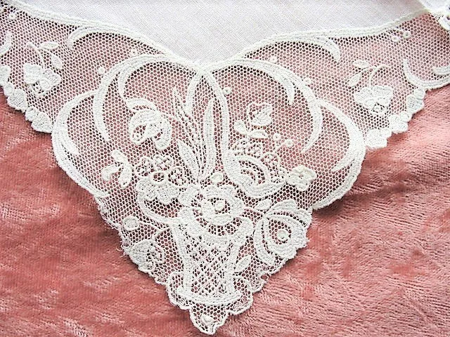 Antique 1900s Heirloom Lace Edged Handkerchief, Vintage Hanky, Bridal Hankie, Special Wedding,Lace Hankies, Collectible Wedding Hankies