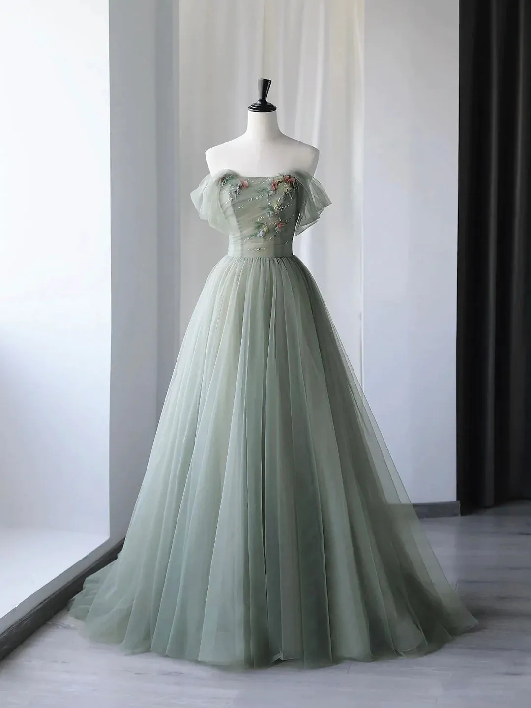 Beautiful Green Tulle Long Prom Dress Off Shoulder Evening Dress