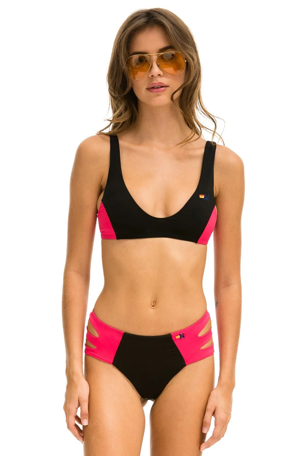 COLOR BLOCK BRALETTE BIKINI TOP - BLACK // RED