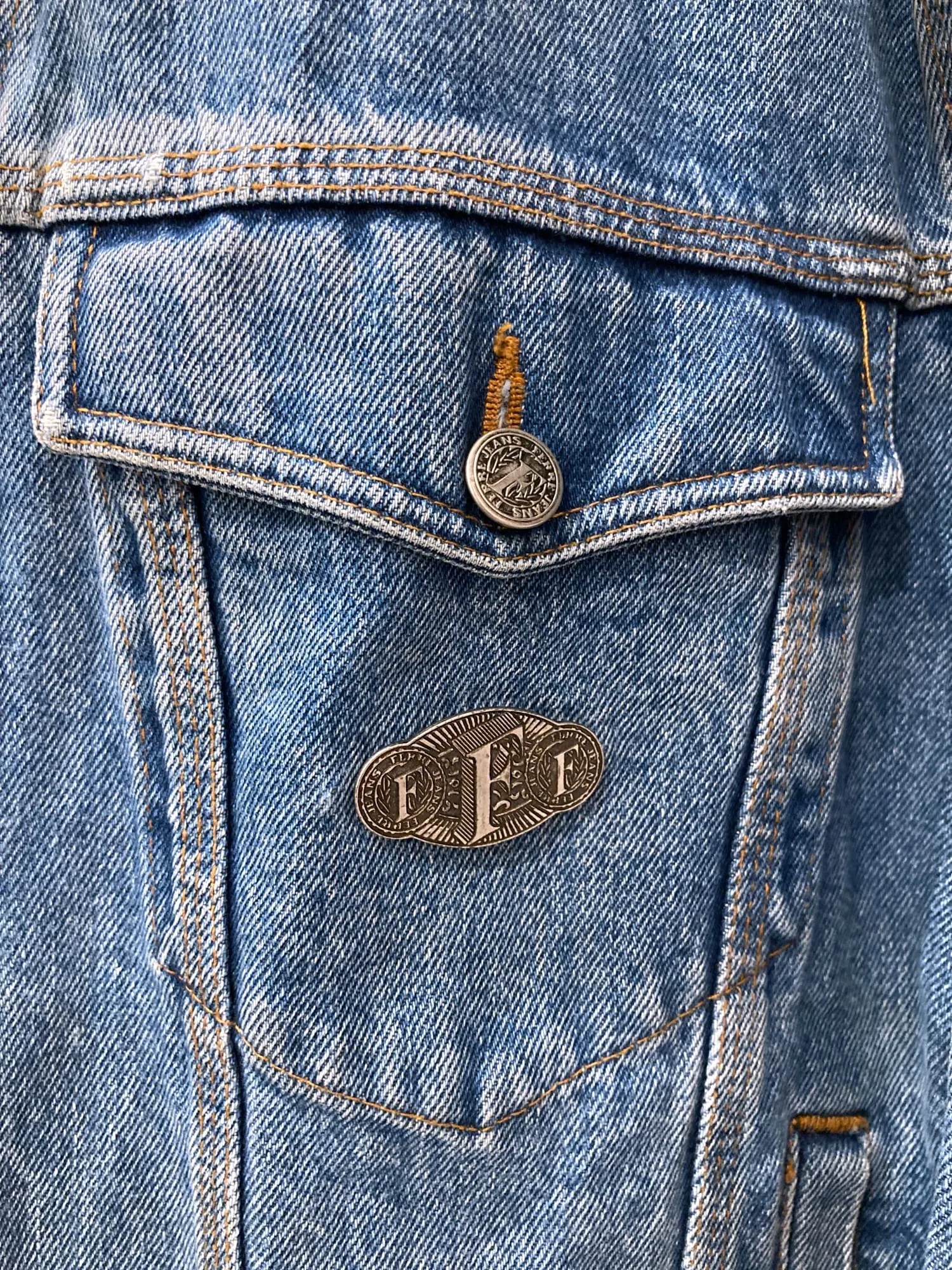 Gianfranco Ferre Jeans 1990s washed blue denim trucker jacket