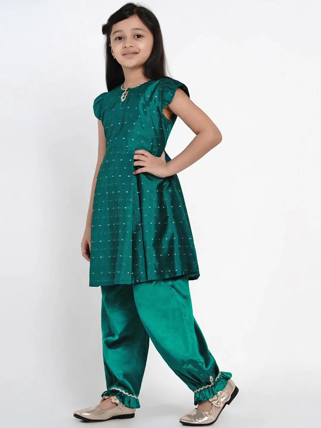 Girls Green & Gold-Toned Woven Design Kurti With Salwar