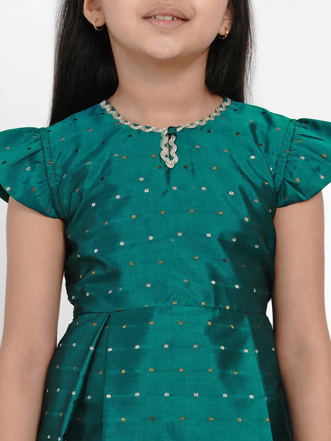 Girls Green & Gold-Toned Woven Design Kurti With Salwar