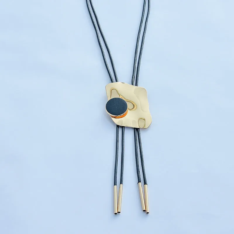 Irregular Exaggerated Stitching Necklace