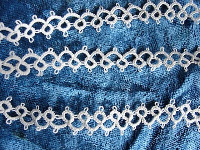 PRETTY Vintage Hand Tatted Lace Tatting Trim Pretty Pattern 38 Inches Length Great For Baby Bonnets Dolls Pillows Clothing