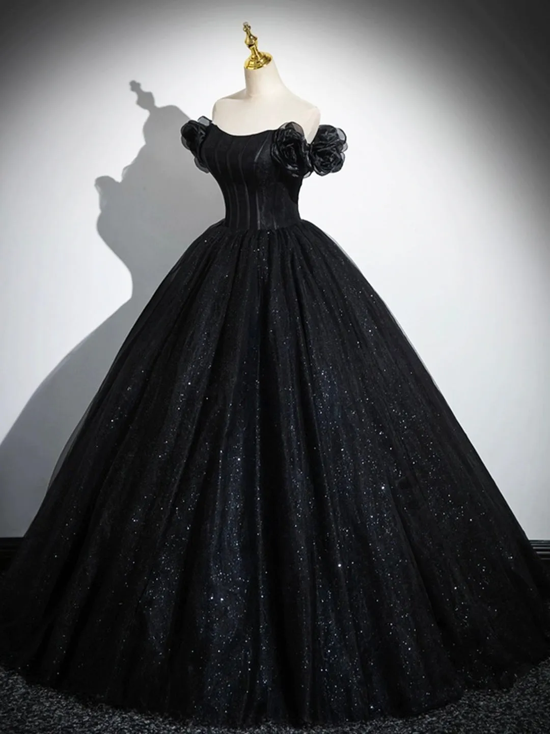 Sparkly Tulle Black Sweetheart Ball Gown A-Line Off the Shoulder Evening Dress