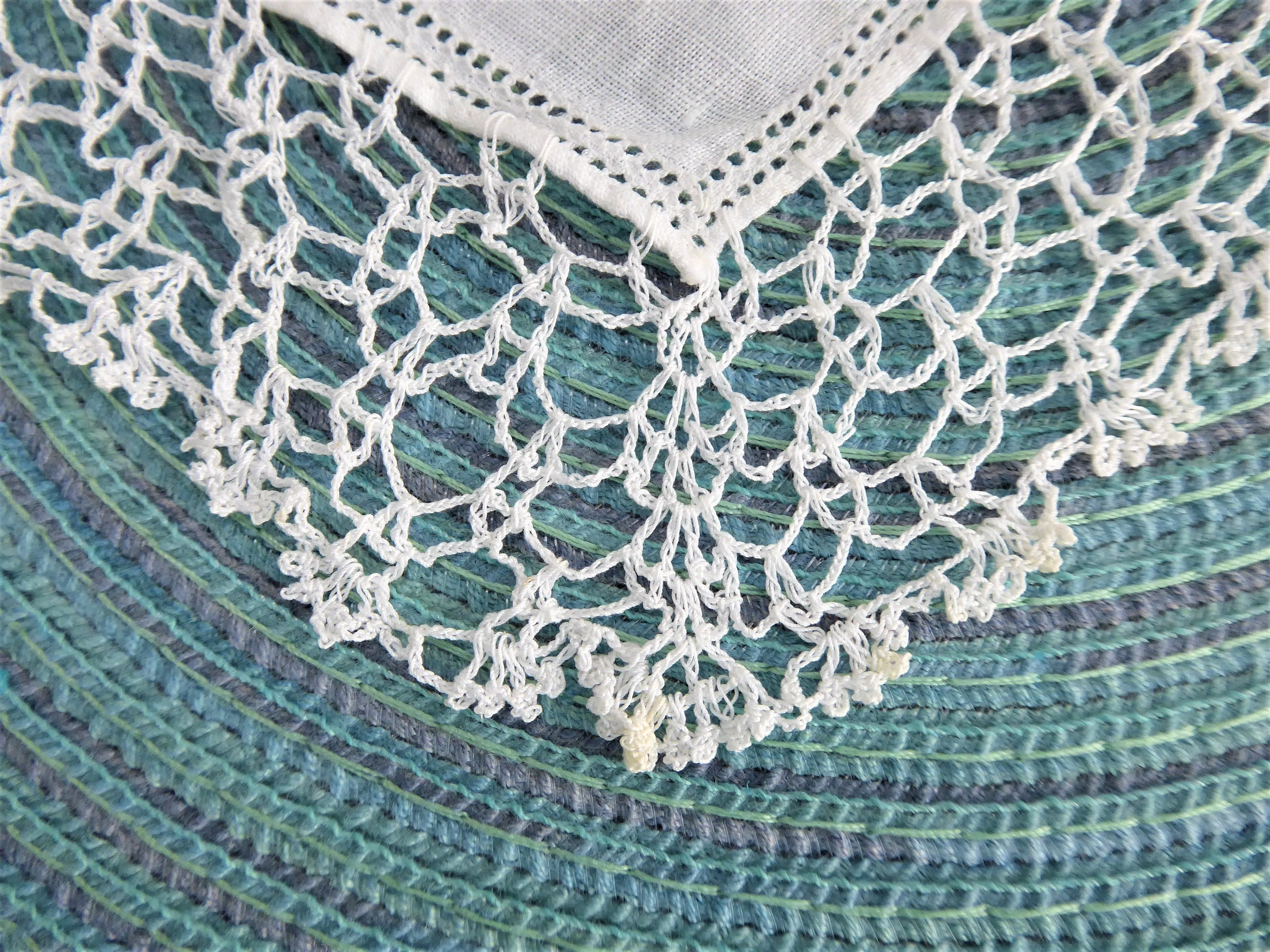 White Irish Linen Handkerchief 1920s Hand Made Thread Lace Trim Hanky