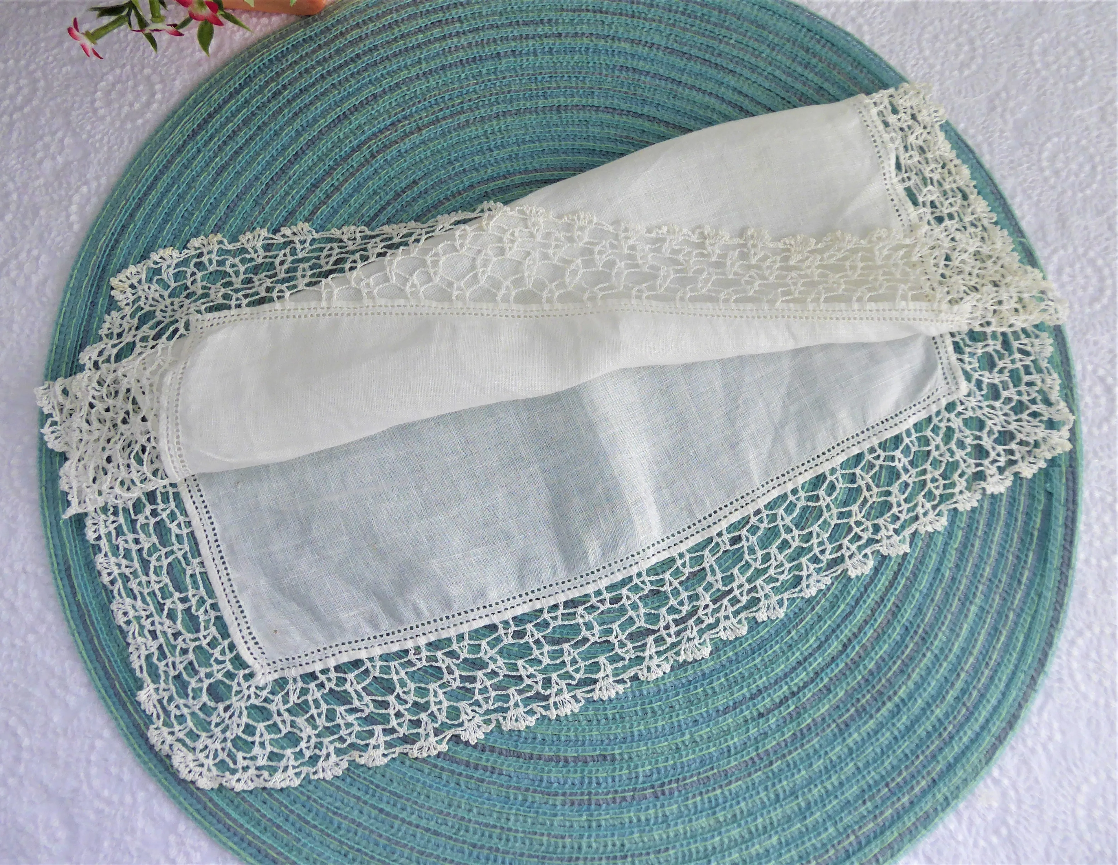 White Irish Linen Handkerchief 1920s Hand Made Thread Lace Trim Hanky